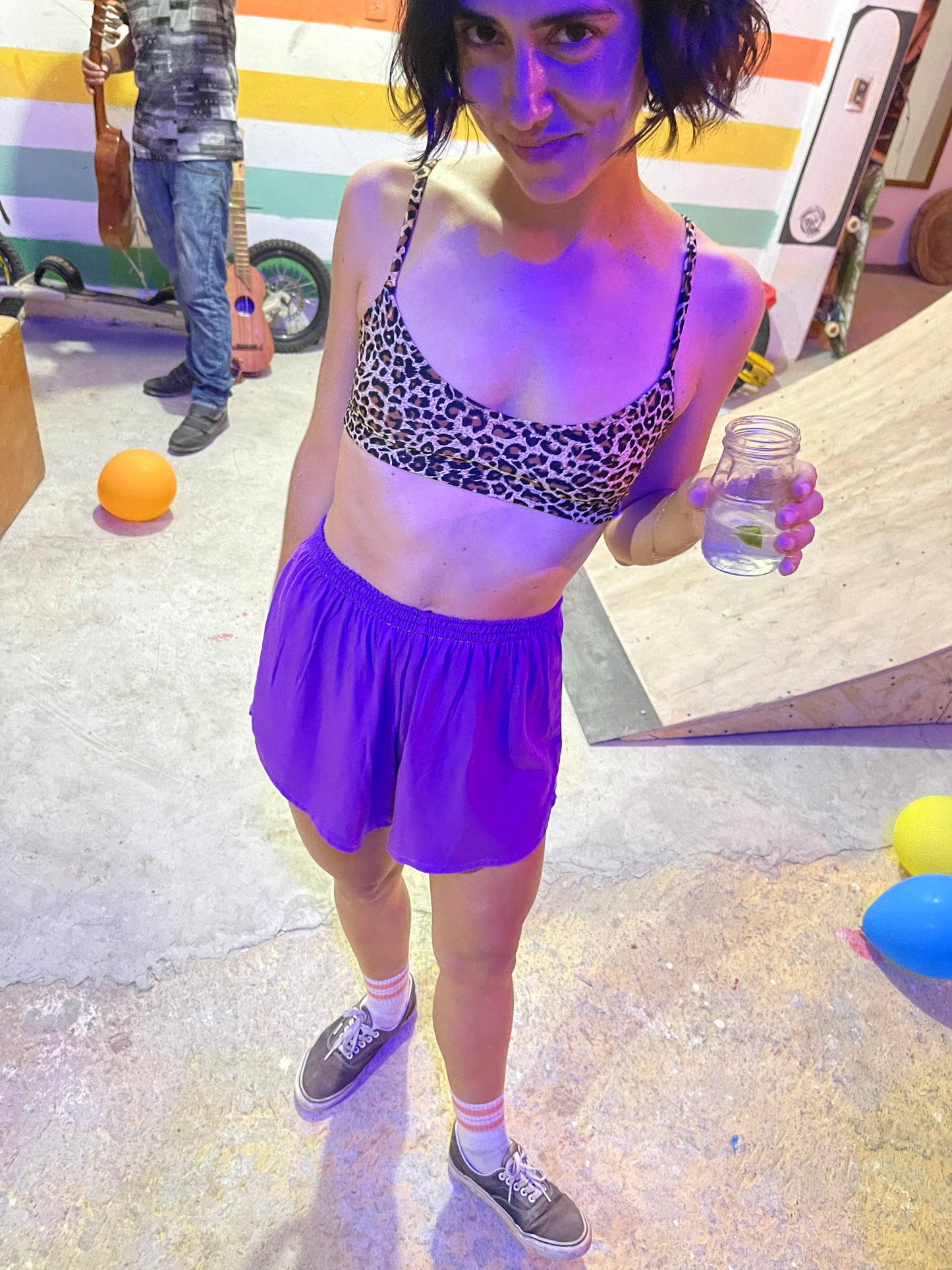 Top y bottom viernes LEO