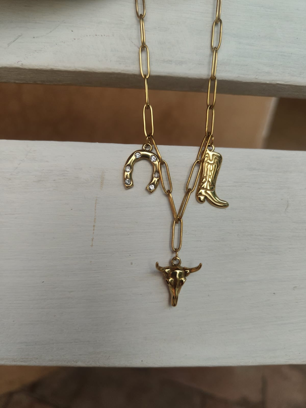 Collares